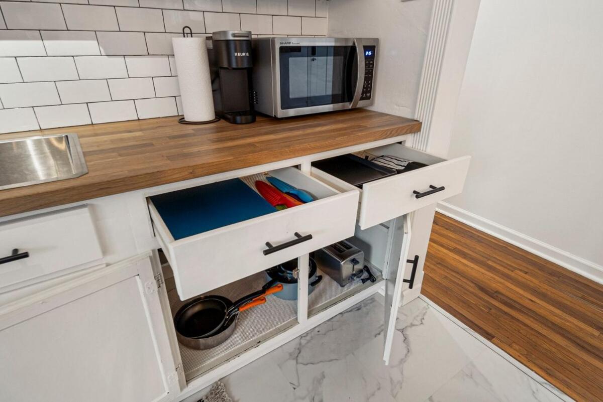 Holiday home Mod Sophistication At The Expo New York